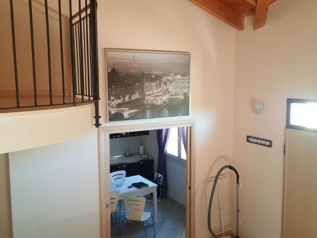 casa indipendente a Peschiera del Garda in zona San Benedetto di Lugana