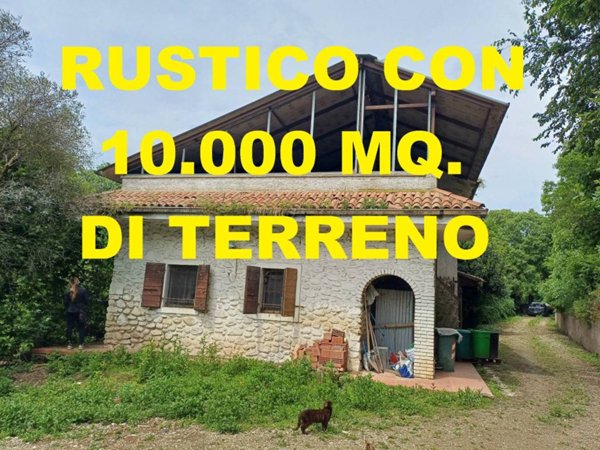 casa indipendente in vendita a Peschiera del Garda