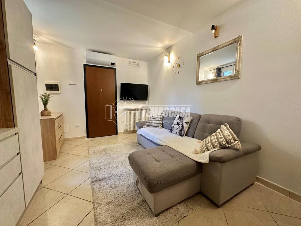 appartamento in vendita a Peschiera del Garda