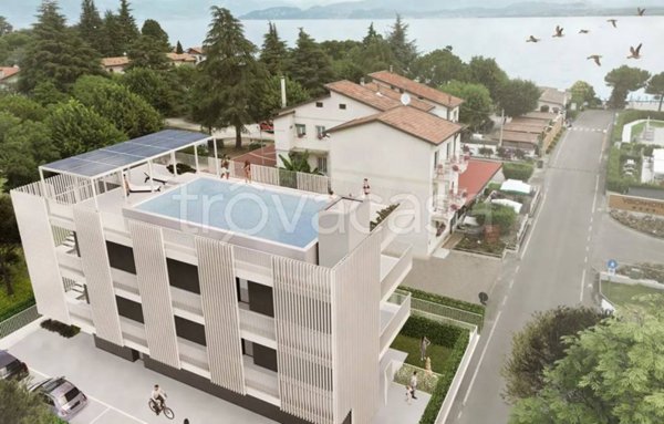 appartamento in vendita a Peschiera del Garda
