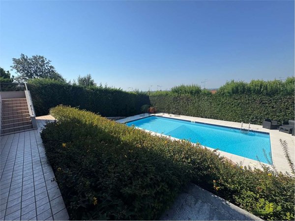 casa indipendente in vendita a Peschiera del Garda
