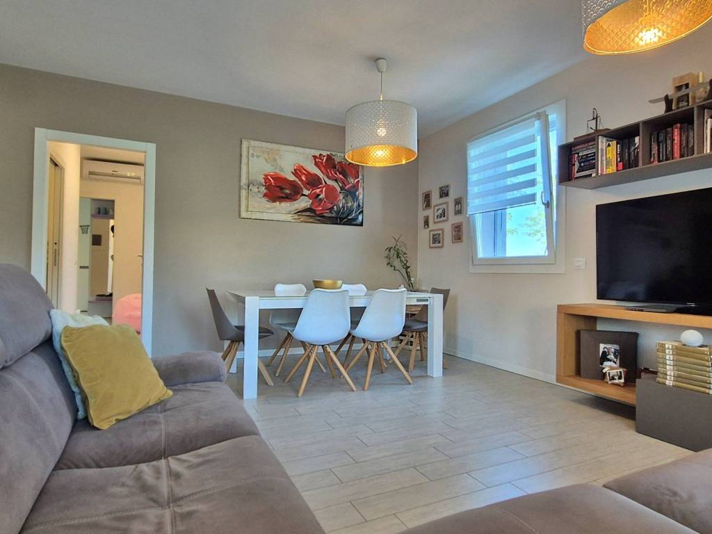 appartamento in vendita a Peschiera del Garda