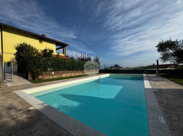 appartamento in vendita a Peschiera del Garda