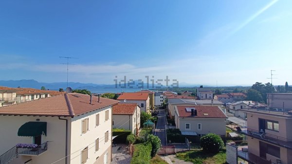 appartamento in vendita a Peschiera del Garda