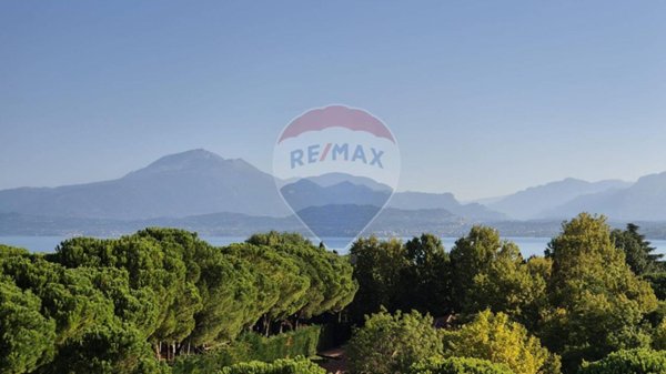appartamento in vendita a Peschiera del Garda