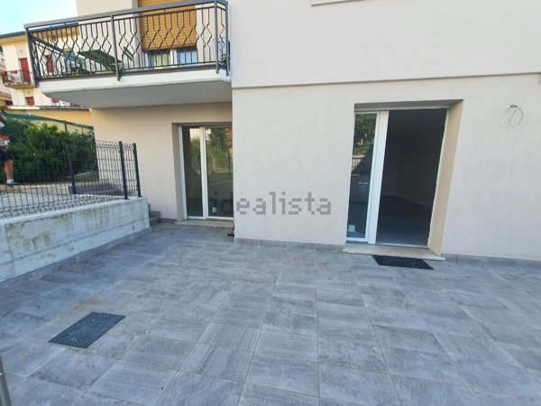 appartamento in vendita a Peschiera del Garda in zona San Benedetto di Lugana