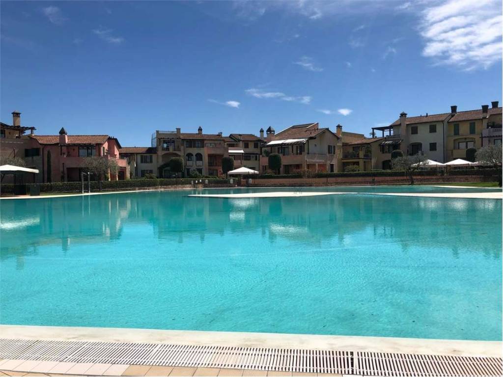 appartamento in vendita a Peschiera del Garda