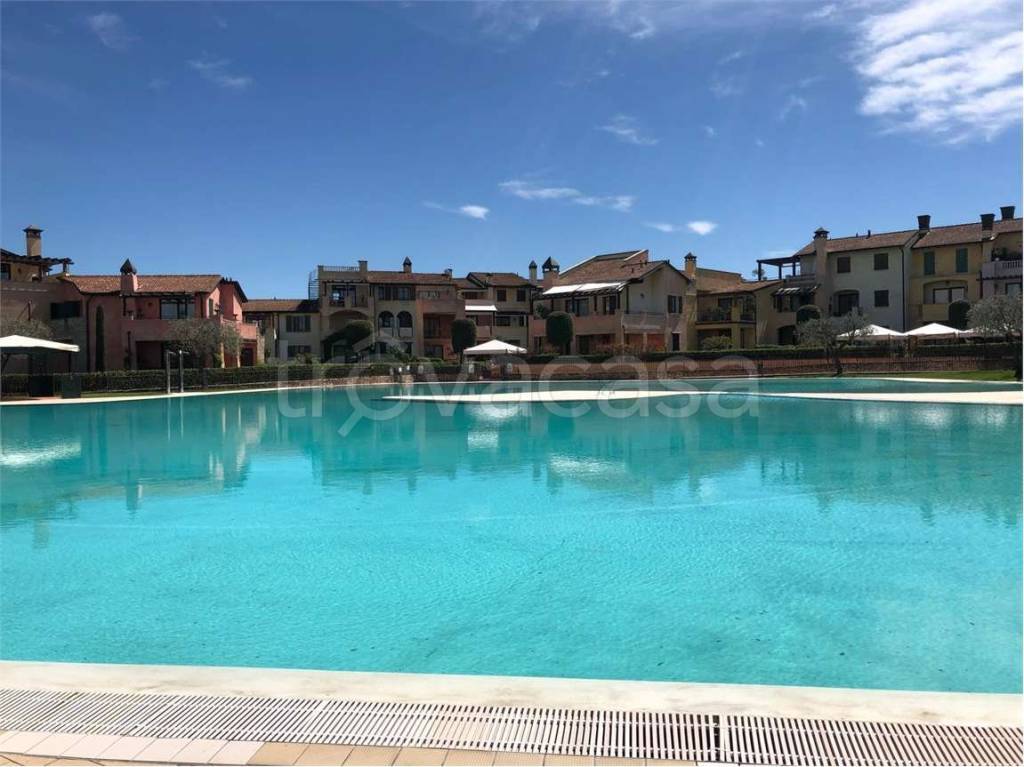 appartamento in vendita a Peschiera del Garda