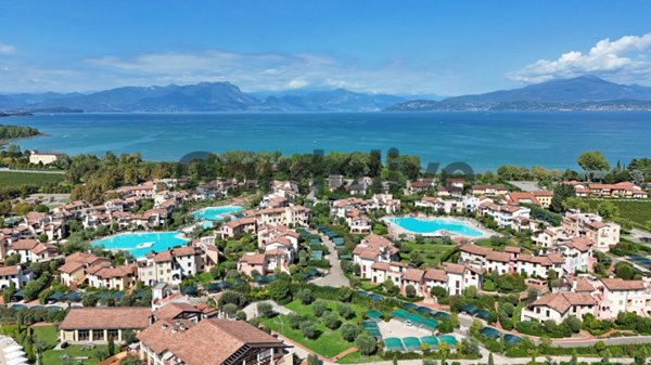 appartamento in vendita a Peschiera del Garda