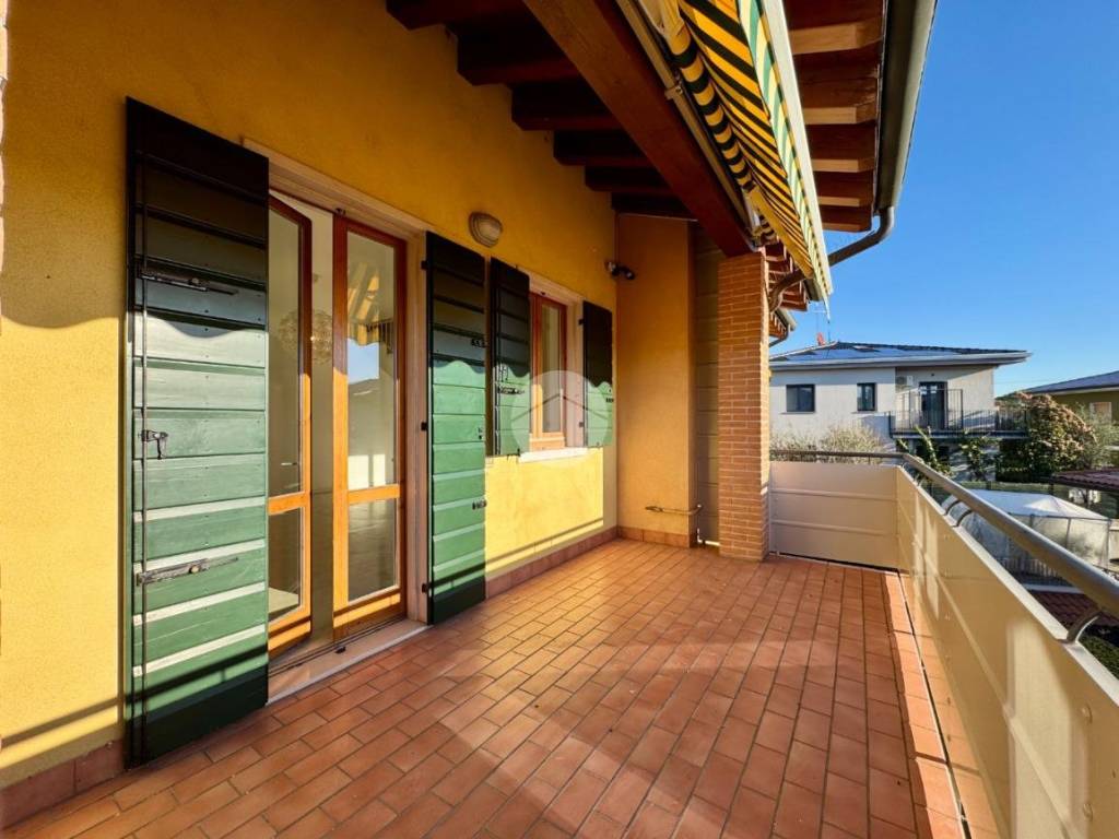 appartamento in vendita a Peschiera del Garda