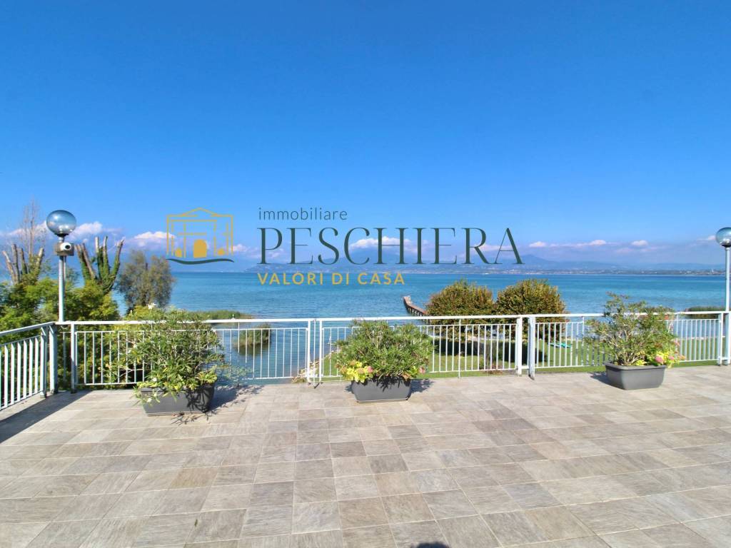 appartamento in vendita a Peschiera del Garda