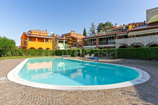casa indipendente in vendita a Peschiera del Garda in zona Broglie