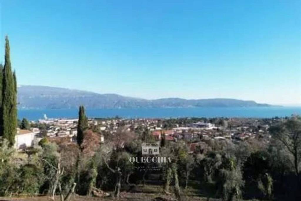 villa in vendita a Peschiera del Garda