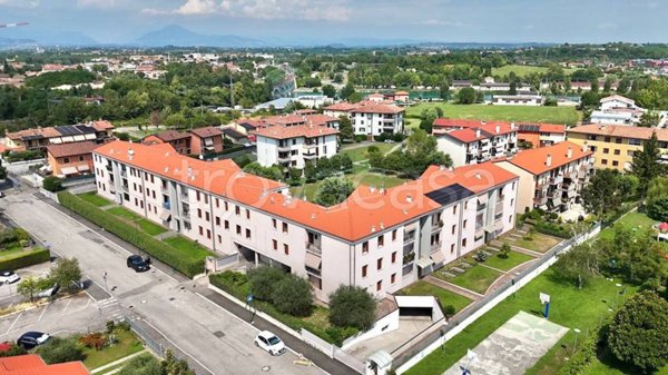 appartamento in vendita a Peschiera del Garda