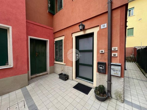 appartamento in vendita a Peschiera del Garda