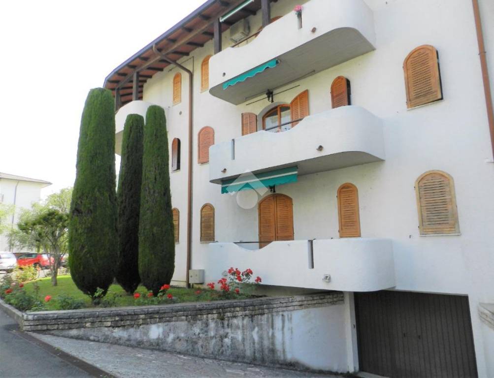 appartamento in vendita a Peschiera del Garda