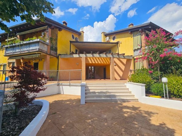 appartamento in vendita a Peschiera del Garda