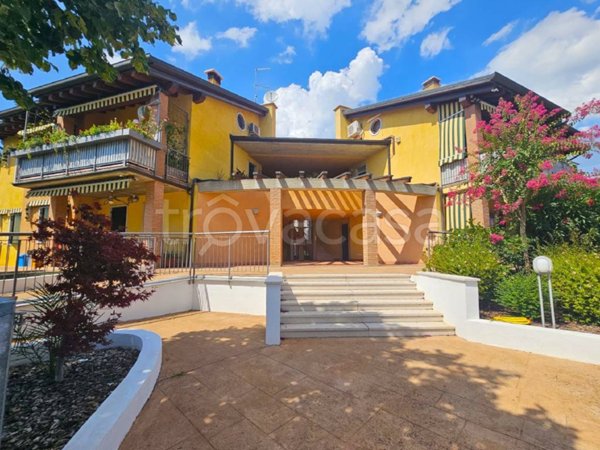 appartamento in vendita a Peschiera del Garda