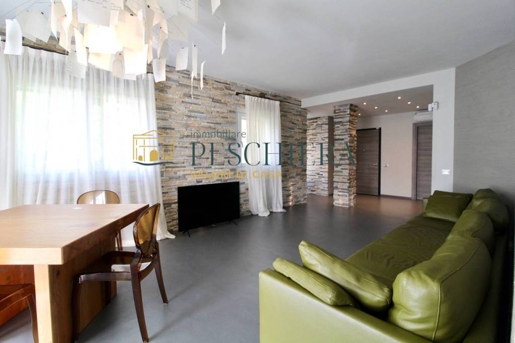 appartamento in vendita a Peschiera del Garda