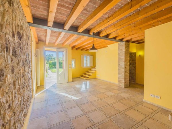 casa indipendente in vendita a Peschiera del Garda