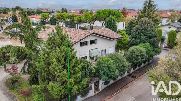 appartamento in vendita a Peschiera del Garda