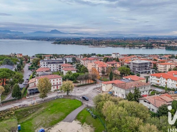 appartamento in vendita a Peschiera del Garda