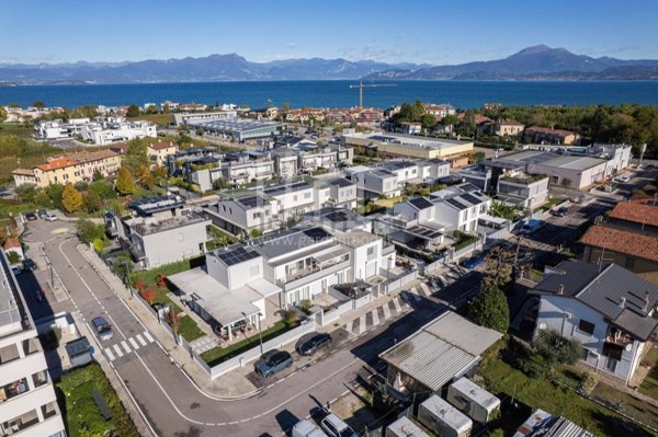 appartamento in vendita a Peschiera del Garda