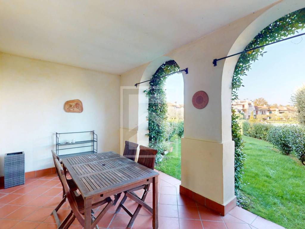 appartamento in vendita a Peschiera del Garda