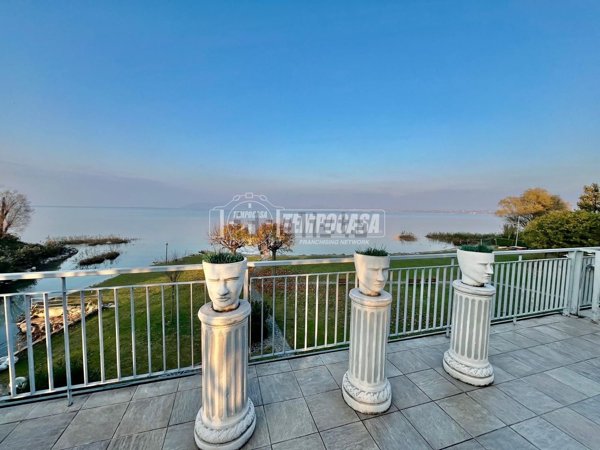 appartamento in vendita a Peschiera del Garda