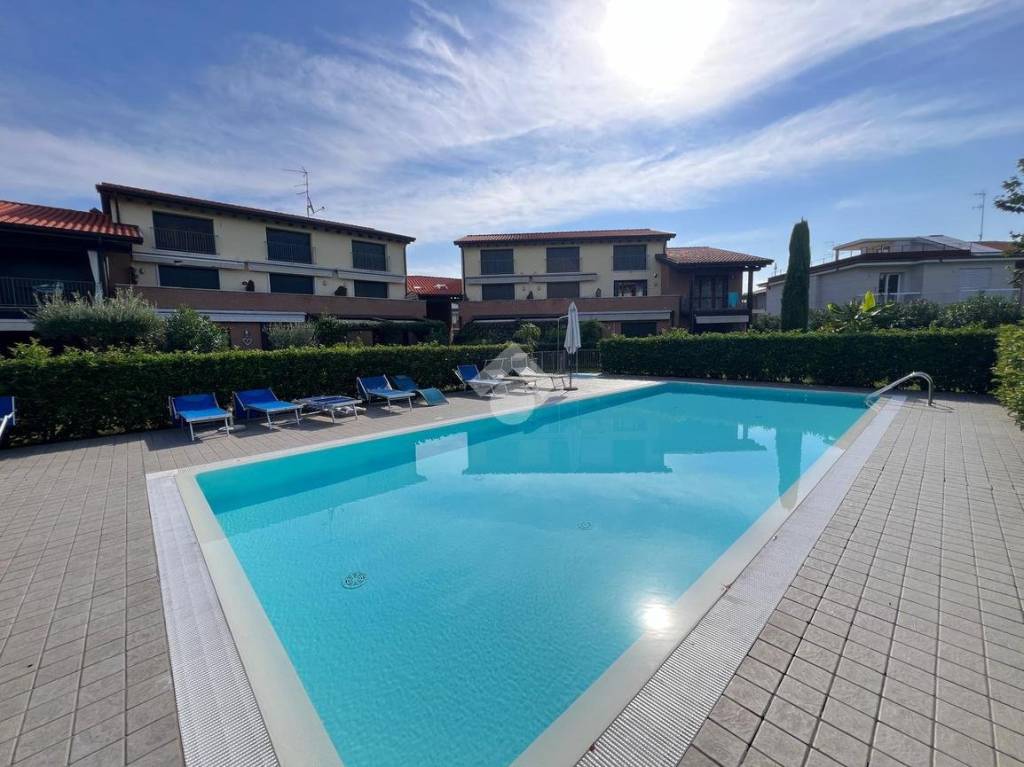 appartamento in vendita a Peschiera del Garda