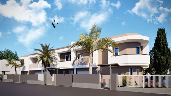 casa indipendente in vendita a Peschiera del Garda