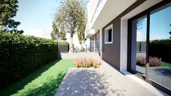 casa indipendente in vendita a Peschiera del Garda