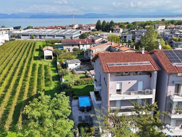 appartamento in vendita a Peschiera del Garda