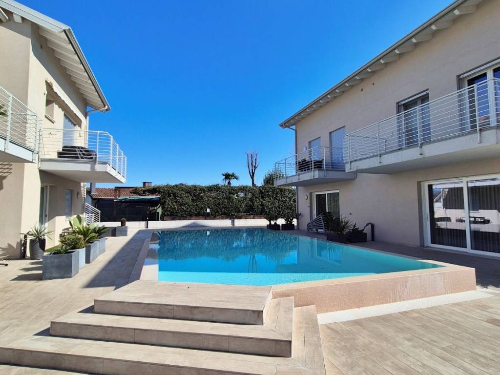 appartamento in vendita a Peschiera del Garda