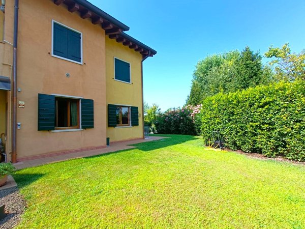 appartamento in vendita a Peschiera del Garda