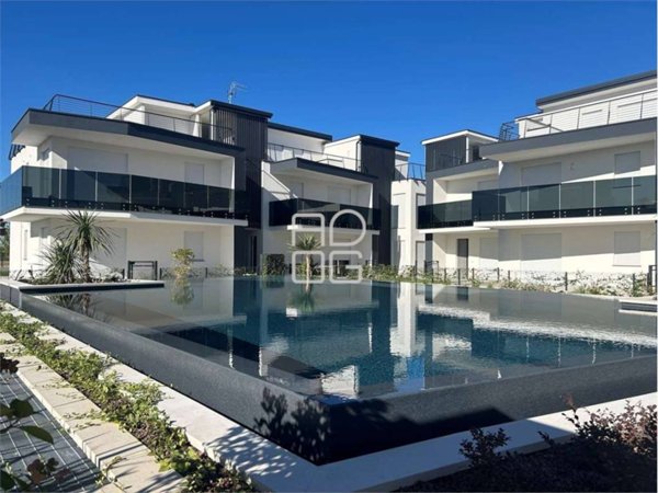 appartamento in vendita a Peschiera del Garda in zona San Benedetto di Lugana