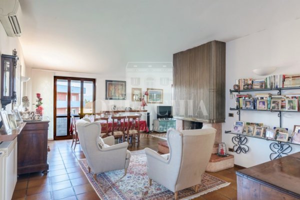 appartamento in vendita a Peschiera del Garda