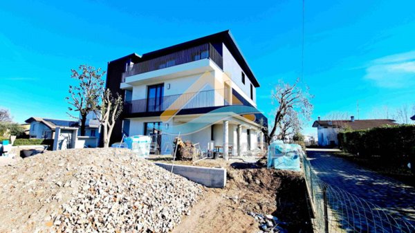 appartamento in vendita a Peschiera del Garda in zona San Benedetto di Lugana