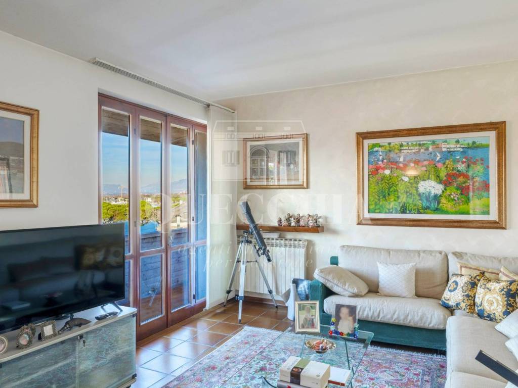 appartamento in vendita a Peschiera del Garda