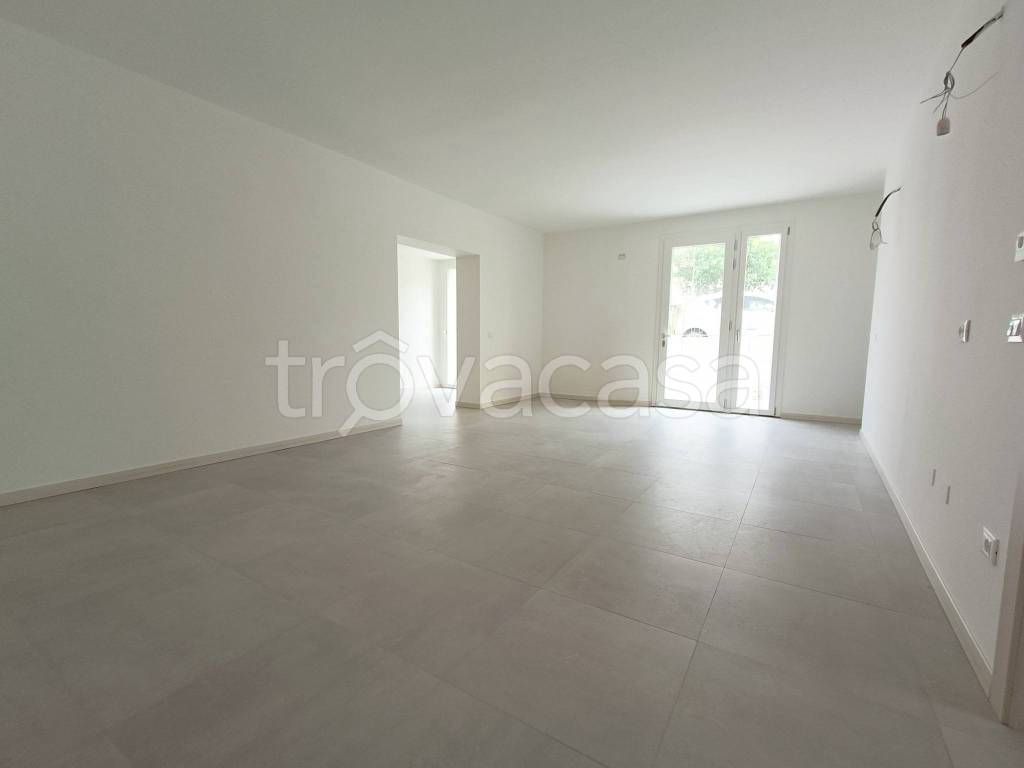 appartamento in vendita a Peschiera del Garda