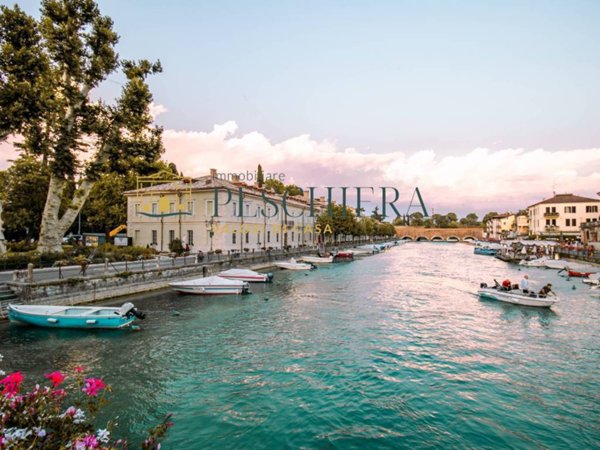 appartamento in vendita a Peschiera del Garda
