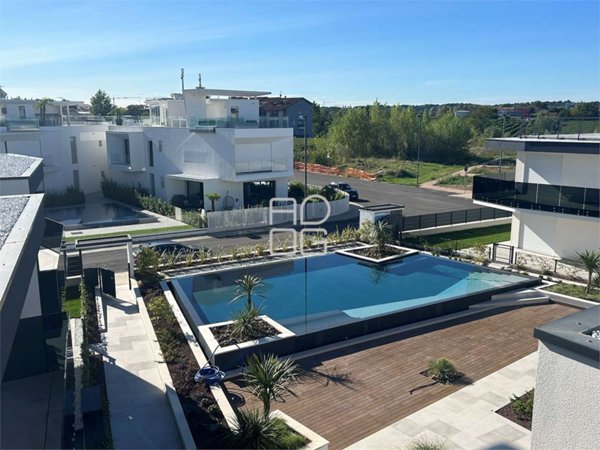 appartamento in vendita a Peschiera del Garda in zona San Benedetto di Lugana