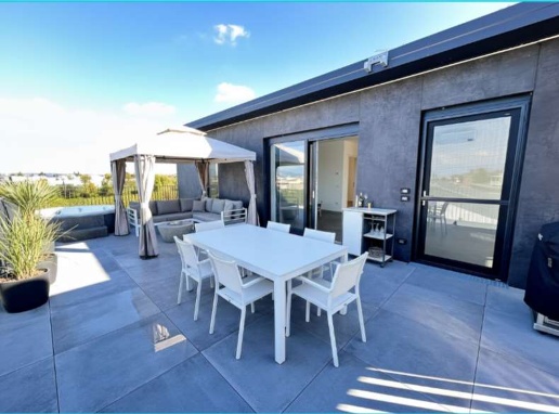 appartamento in vendita a Peschiera del Garda in zona San Benedetto di Lugana