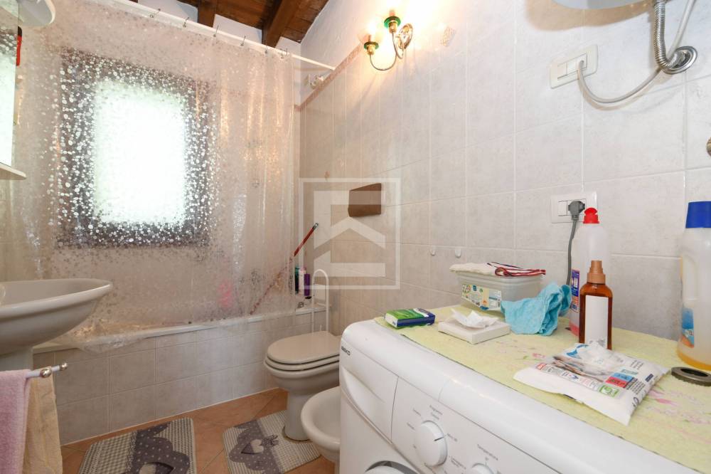 appartamento in vendita a Peschiera del Garda