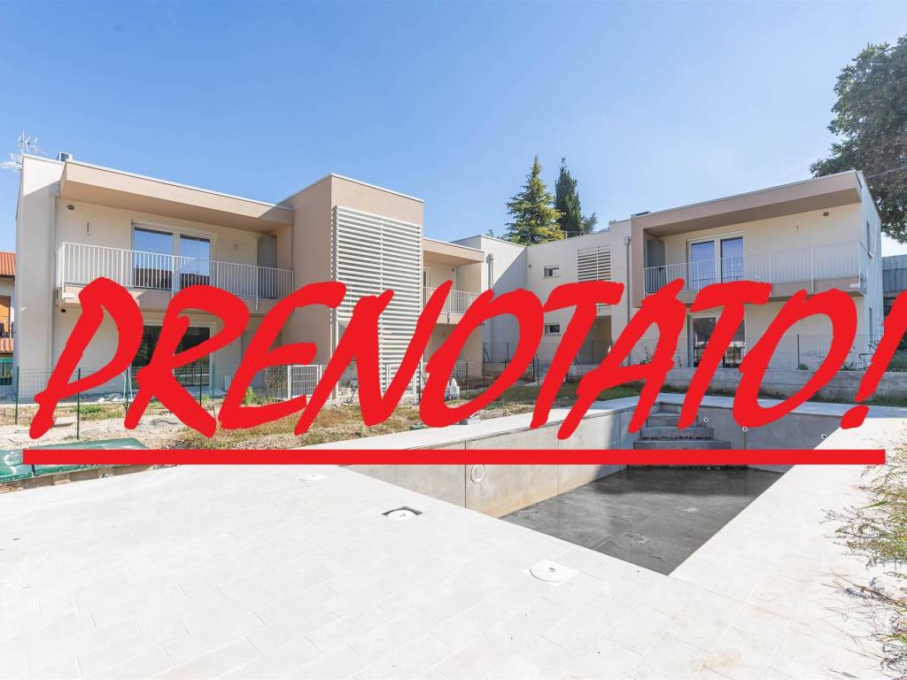 appartamento in vendita a Peschiera del Garda in zona Broglie