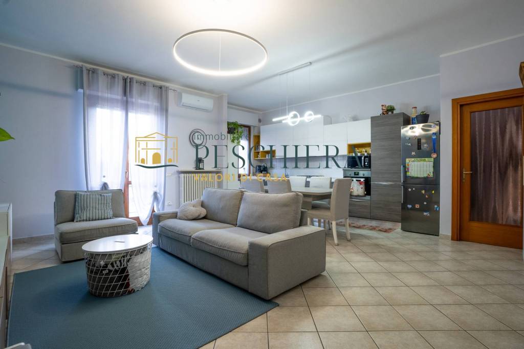 appartamento in vendita a Peschiera del Garda in zona San Benedetto di Lugana