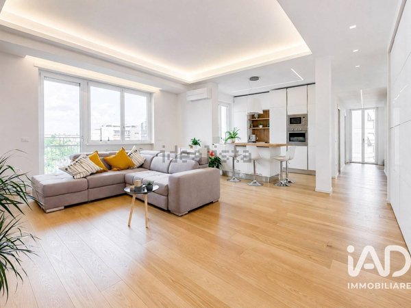 casa indipendente in vendita a Peschiera del Garda in zona Broglie