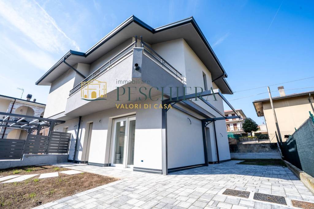 appartamento in vendita a Peschiera del Garda