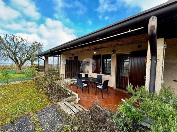 casa indipendente in vendita a Peschiera del Garda