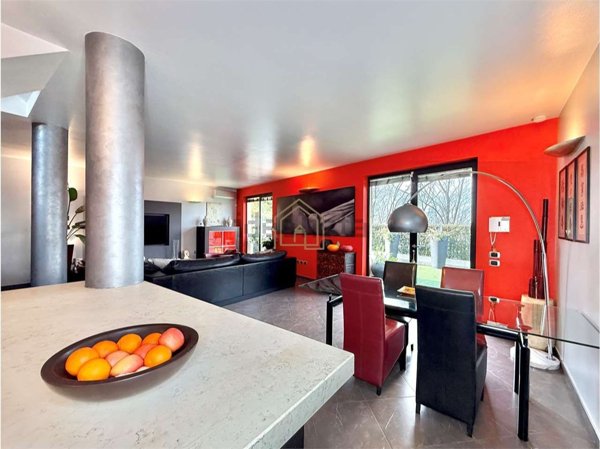 casa indipendente in vendita a Peschiera del Garda